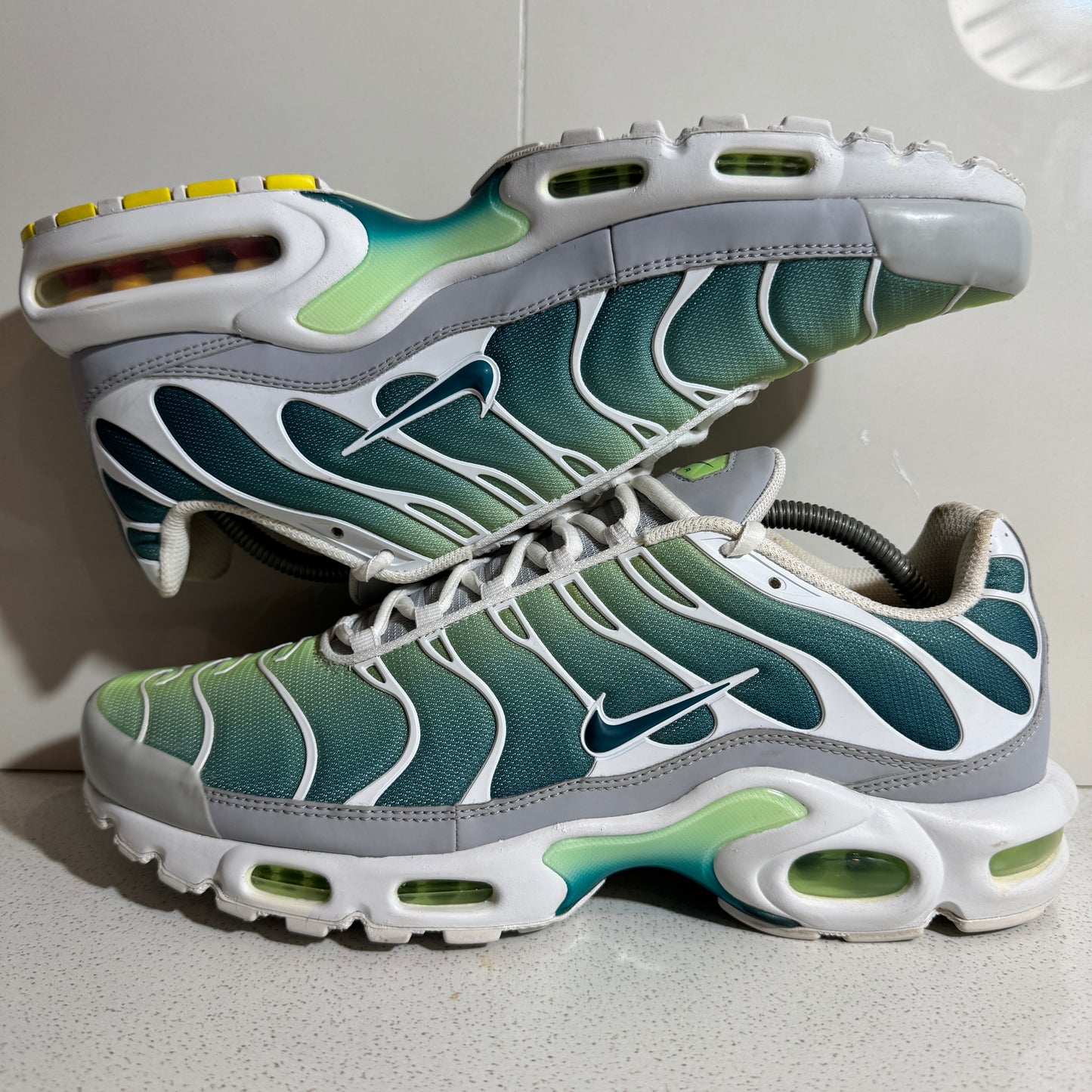 Nike Air Max Plus TN Ghost Green (Second Hand)