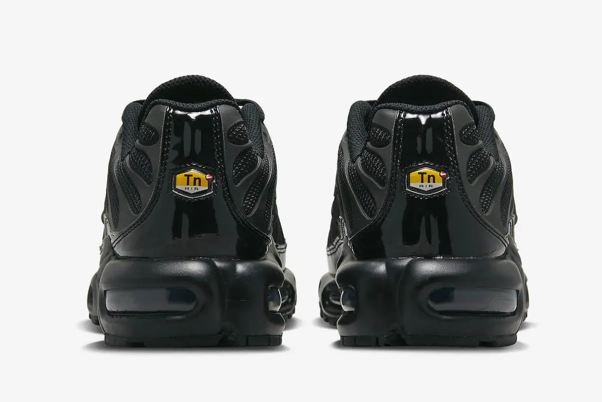 Nike top tn reflective